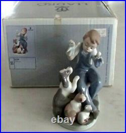 Lladro 5736 Puppet Show boy w puppets, puppy dog & 2 kitty cats MIB, RV$375