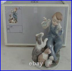 Lladro 5736 Puppet Show boy with 2 puppets a cat, kitten & dog MIB, RV$385
