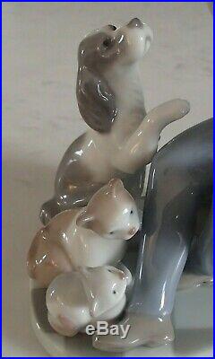 Lladro 5736 Puppet Show boy with 2 puppets a cat, kitten & dog MWOB, RV$385