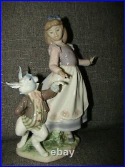 Lladro 5740 Alice in Wonderland. 9 Tall Figurine. Excellent Cond. No Box