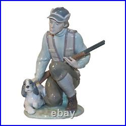 Lladro 6096, The Sportsman (Hunter with Dog)