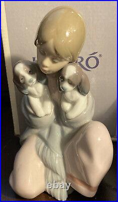 Lladro 6226 Snuggle Up RETIRED! Original Grey Box! Mint! Great Gift! Rare