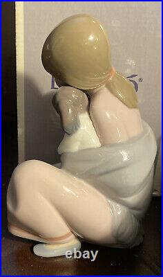 Lladro 6226 Snuggle Up RETIRED! Original Grey Box! Mint! Great Gift! Rare