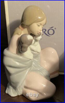 Lladro 6226 Snuggle Up RETIRED! Original Grey Box! Mint! Great Gift! Rare