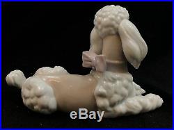 Lladro 6337 POODLE LLADRÓ DOG Porcelain Figurine
