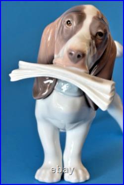 Lladro 6398 Morning Delivery Basset Hound Puppy Dog w Newspaper MWOB, RV$175