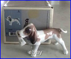 Lladro 6398 Morning Delivery Basset Hound puppy dog w newspaper MIB, RV$250