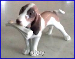 Lladro 6398 Morning Delivery Basset Hound puppy dog w newspaper MIB, RV$250