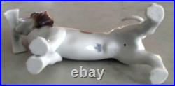 Lladro 6398 Morning Delivery Basset Hound puppy dog w newspaper MIB, RV$250