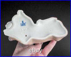 Lladro #6417 Unlikely Friends Bulldog & Cat Porcelain Figurine Retired Dog Nap