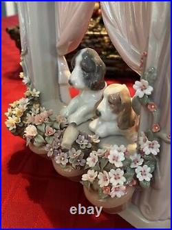 Lladro #6502 Please Come Home Dogs At Window Beautiful Condition