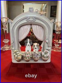 Lladro #6502 Please Come Home Dogs At Window Beautiful Condition