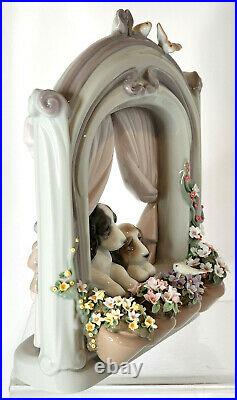 Lladro #6502 Please Come Home Dogs At Window Fine Porcelain Figurine