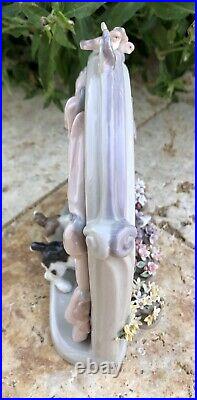 Lladro #6502 Please Come Home Dogs At Window Fine Porcelain Figurine