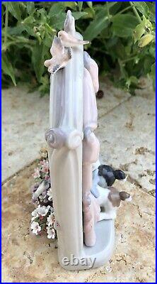 Lladro #6502 Please Come Home Dogs At Window Fine Porcelain Figurine