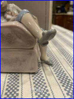 Lladro 6549 Naptime Friends with Original Box Perfect Condition