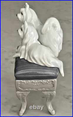 Lladro 6688 Sitting Pretty 2 Maltese Puppy Dogs Sitting Pretty MWOB, RV$560