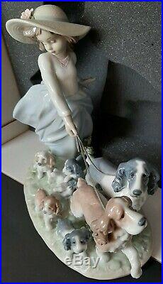 Lladro 6784 PUPPY PARADE Girl Walking Dogs MINT Retired with Original Box