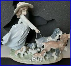 Lladro 6784 PUPPY PARADE Girl Walking Dogs MINT Retired with Original Box