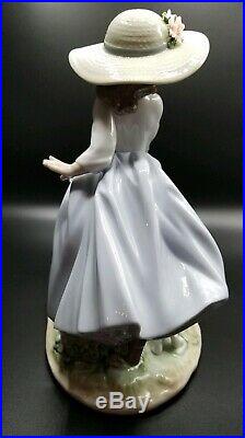 Lladro 6784 PUPPY PARADE Girl Walking Dogs MINT Retired with Original Box