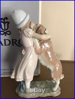 Lladro #6903 A Warm Welcome Girl With Dog Figurine With Original Box