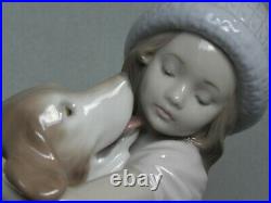 Lladro 6903 A Warm Welcome Young Girl And Her Dog