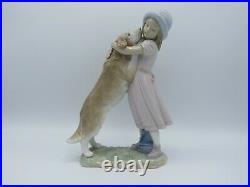 Lladro 6903 A Warm Welcome dog figurine
