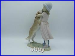 Lladro 6903 A Warm Welcome dog figurine
