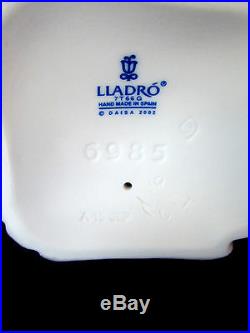 Lladro #6985 My Favorite Companion Brand Nib White Dog Ball Cute Save$$ Free Sh