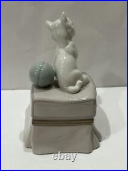 Lladro #6985 My Favorite Companion Westie Schnauzer Dog 2002 Made In Spain