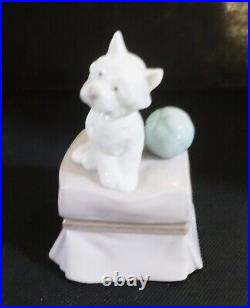 Lladro 6985 My Favorite Companion Westie dog with ball MWOB, RV$225