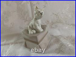 Lladro 6985 My Favorite Companion Westie puppy dog with ball RV$225