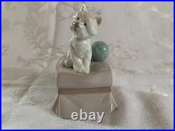 Lladro 6985 My Favorite Companion Westie puppy dog with ball RV$225