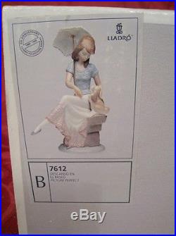 Lladro #7612 Picture Perfect 1989 Lady Sitting With A Dog And Parasol In A Box