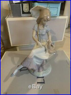 Lladro # 7612 Picture Perfect Girl with Parasol & Dog Figurine Collectors Society