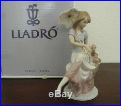 Lladro #7612'Picture Perfect' in Mint Condition in Box Girl withDog & Parasol