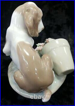 Lladro 7672 It Wasn't Me Puppy With Overturned Flowers Retired MIB
