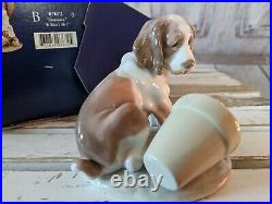 Lladro 7672 it wasnt me dog flowerpot figurine