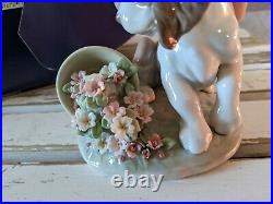 Lladro 7672 it wasnt me dog flowerpot figurine