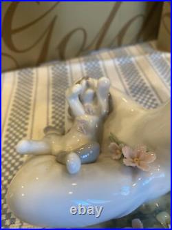 Lladro 7711 Playtime With Petals Brand New Condition in Original Box