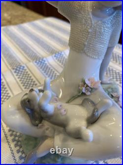 Lladro 7711 Playtime With Petals Perfect Condition