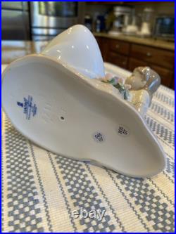 Lladro 7711 Playtime With Petals Perfect Condition