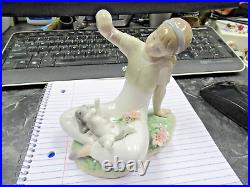 Lladro 7711 Playtime with Petals Girl with Dog Figurine Nice BIN! Excellent