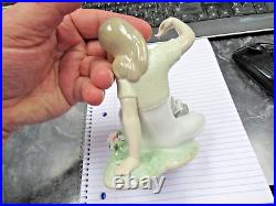 Lladro 7711 Playtime with Petals Girl with Dog Figurine Nice BIN! Excellent