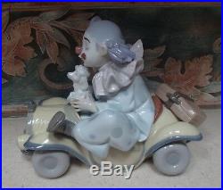 Lladro 8136 Trip to the Circus clown with dog in yellow toy car MWOB, RV$770