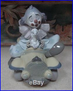 Lladro 8136 Trip to the Circus clown with dog in yellow toy car MWOB, RV$770