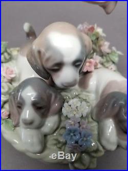 Lladro A Litter or Love Basket of Puppies Spain Dogs Figurine #1441 with BOX