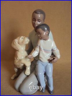 Lladro A MOMENT TO REMEMBER African Black Legacy Father with Son and Dog NIB