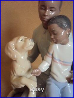 Lladro A MOMENT TO REMEMBER African Black Legacy Father with Son and Dog NIB