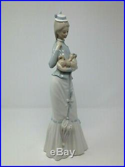 Lladro A Walk With The Dog 4893 Woman Pekingese Figurine 14.5 Mint